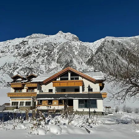 Hotel-garni Versail Hotel 3*