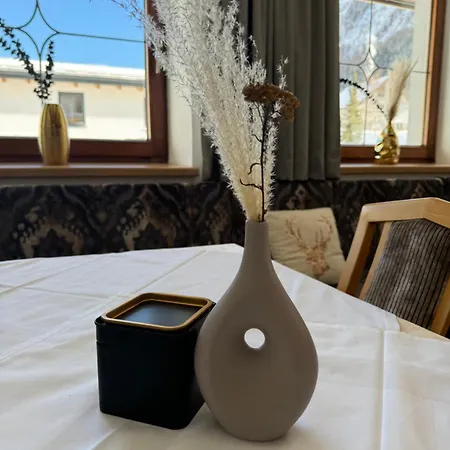Hotel-garni Versail Hotel Galtuer