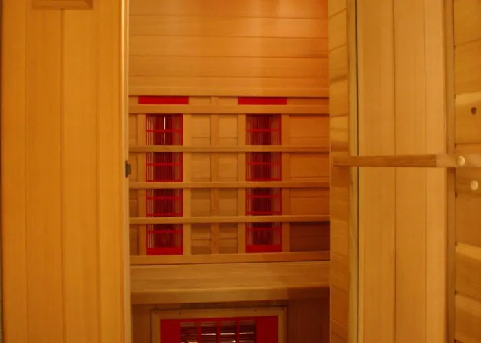 ホテル Hotel-garni Versail 3*