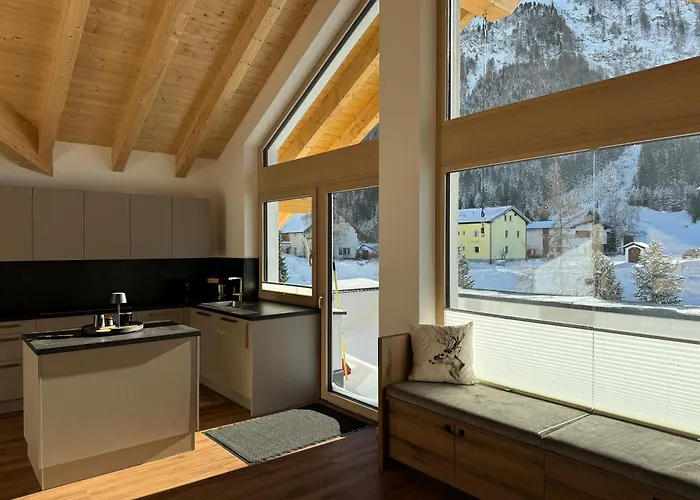 法尔塞格尔尼酒店 3*